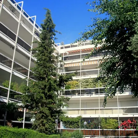 Climatisé à Les Pins Dans Résidence Avec Piscine Juan-les-Pins